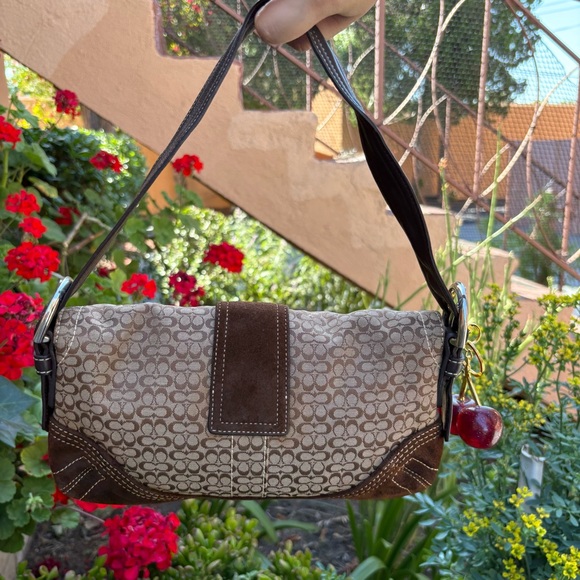 Y2K Vintage Brown Buckle Coach Shoulder Purse - Picture 5 of 10